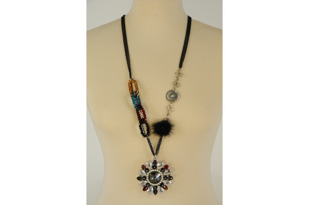 Multicolor necklace with large pendant 4 Passi